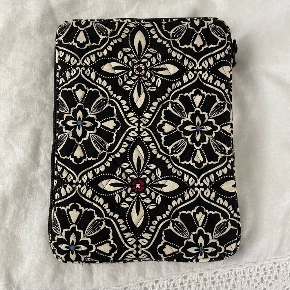 NEW VERA BRADLEY sleeve zipper pouch protector kindle e-reader case floral ipad - Picture 2 of 4